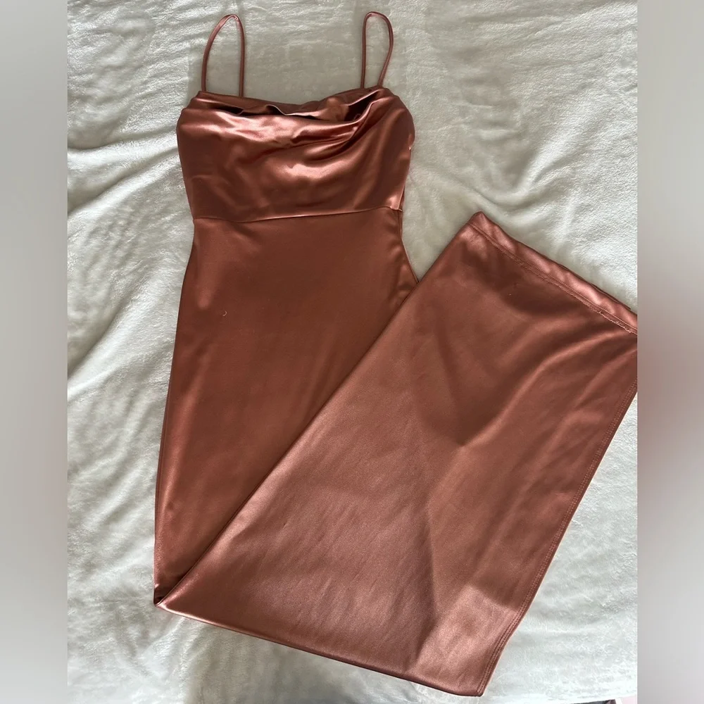 PROM DRESS - Picture 2 of 5